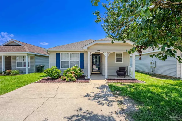 3029 Flintlock Dr, Pensacola FL 32526 exterior