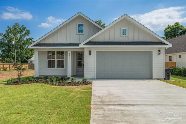 2811 E Gonzalez St, Pensacola FL 32503 exterior