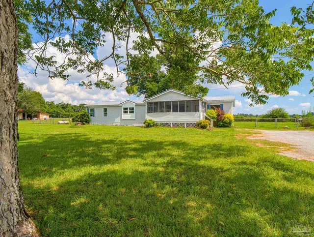 5816 Hall Rd property photo