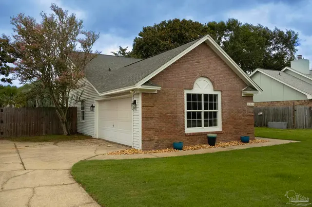 1515 Mariners Cir property photo