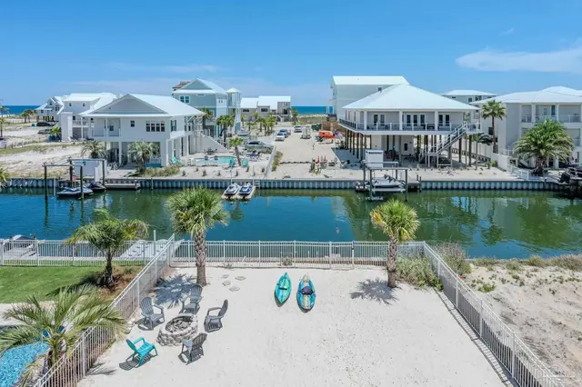 7402 Grand Navarre Blvd, Navarre Beach FL 32566 exterior