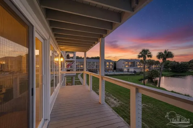200 Pensacola Beach Blvd # B3, Gulf Breeze FL 32561 exterior