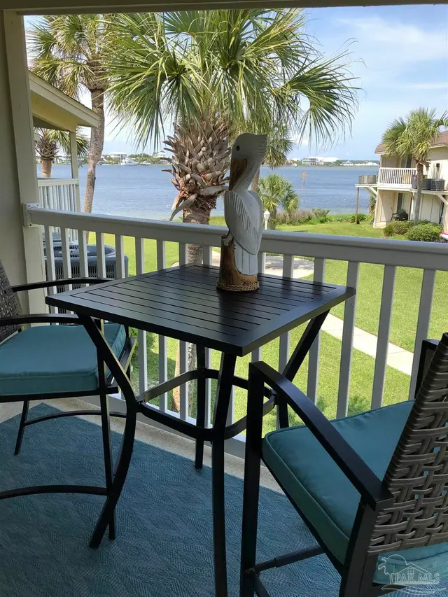 336 Ft Pickens Rd # W-205 property photo