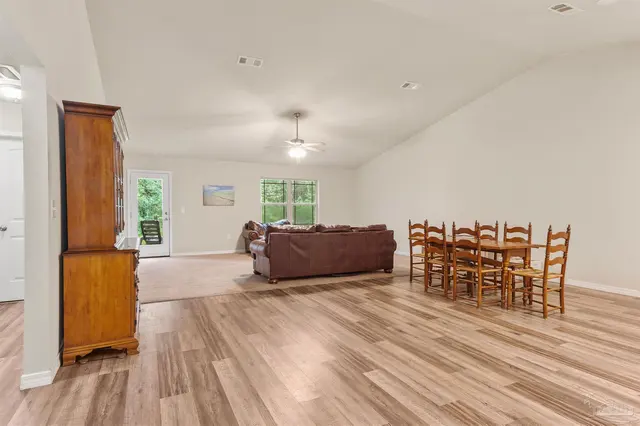 4571 Sunlight Cir property photo