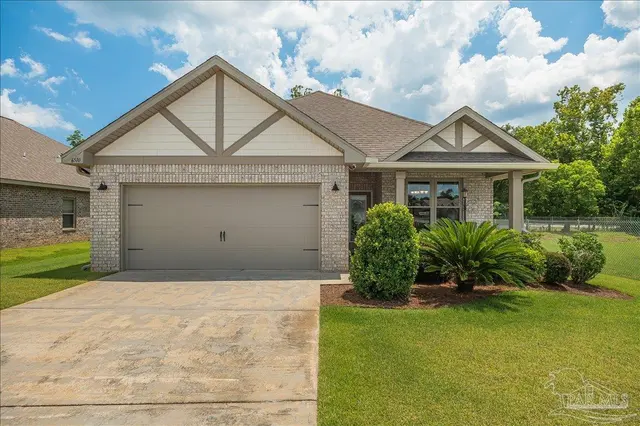 6510 Covington Cir, Pensacola FL 32526 exterior