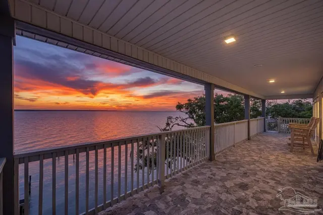 305 Garcon Point Rd property photo