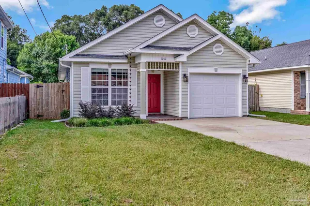 1010 E Scott St, Pensacola FL 32503 exterior