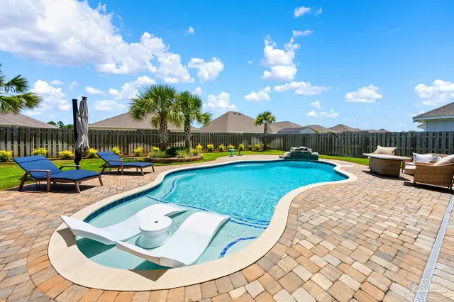 2367 Cloudberry Dr, Gulf Breeze FL 32563 exterior