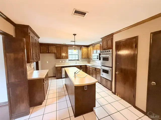 365 Arabian Dr property photo