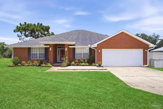 1936 Candlewood Dr, Navarre FL 32566 exterior