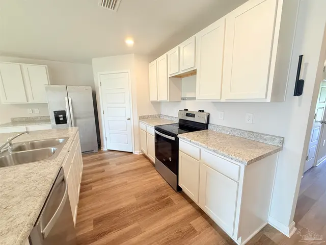 9615 Angel Oak Dr property photo