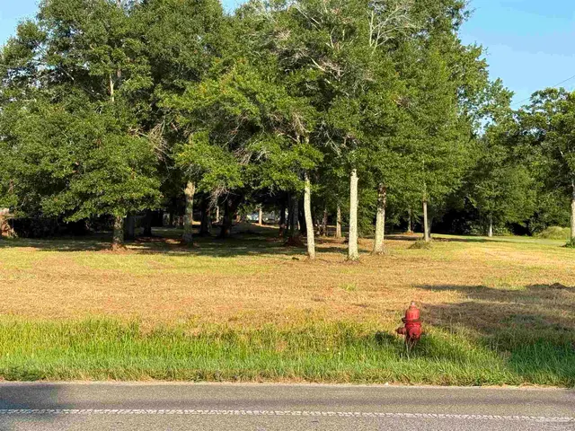 1409 S Hwy 97, Cantonment FL 32533 exterior