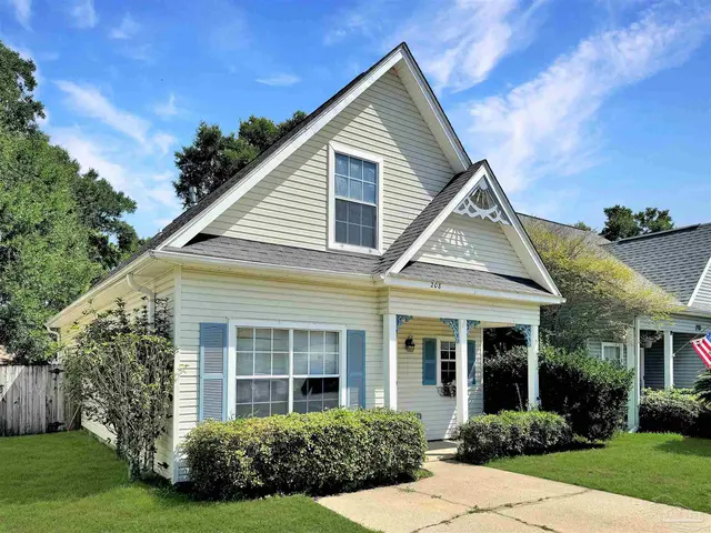 208 Wildflower Ln, Pensacola FL 32514 exterior