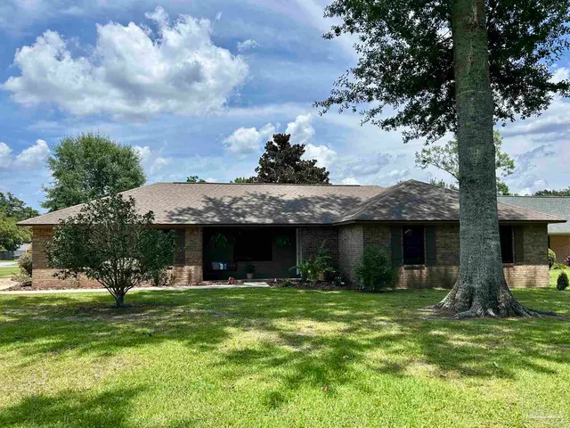 1238 Tate Rd, Cantonment FL 32533 exterior