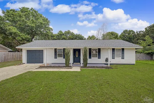 4352 Catawba Dr, Gulf Breeze FL 32563 exterior