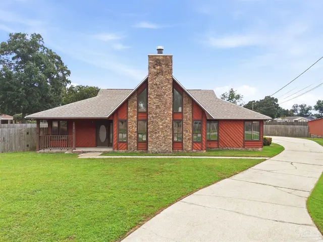 6813 Cedar Ridge Dr, Pensacola FL 32526 exterior