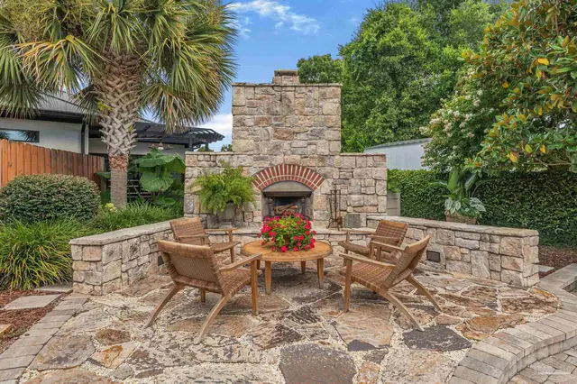 914 Fairway Dr, Pensacola FL 32507 exterior