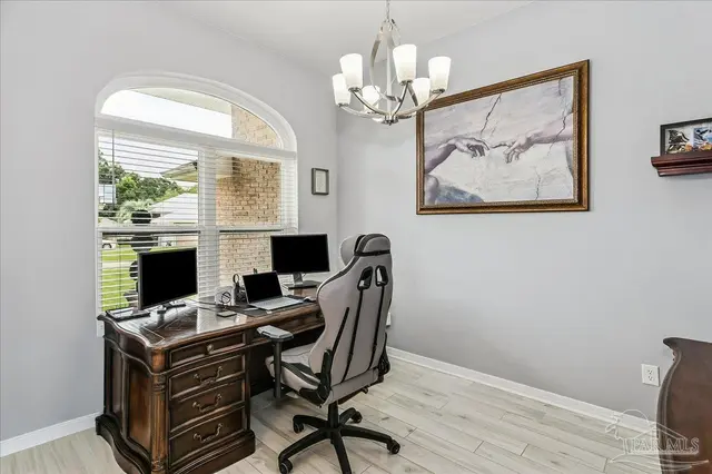 2074 Claudine St property photo