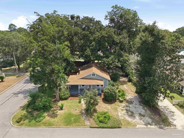 2320 17th Ave, Pensacola FL 32503 exterior