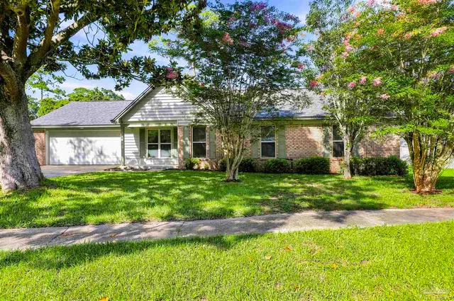1464 Sanibel Ln, Gulf Breeze FL 32563 exterior