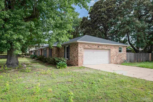 3940 Aiken Rd property photo