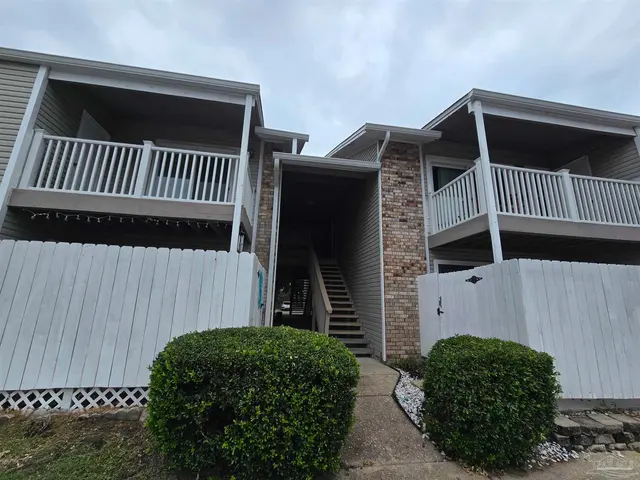 7171 N 9th Ave # C4, Pensacola FL 32504 exterior
