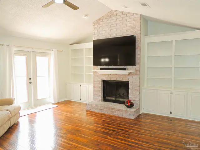 2794 Chickering Rd property photo