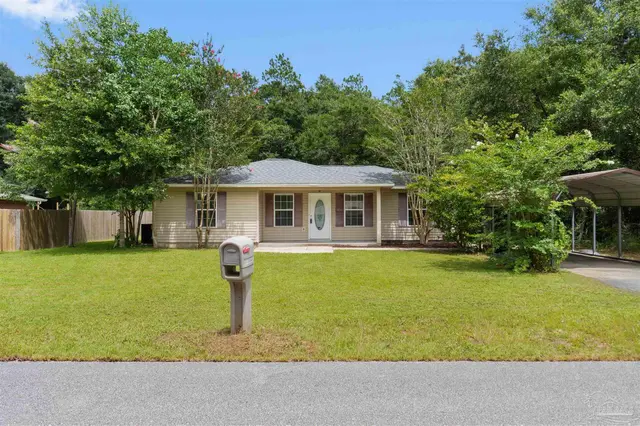 7224 Putter Lane, Milton FL 32570 exterior