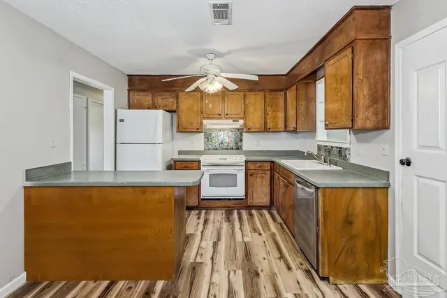778 Deedra Ave property photo