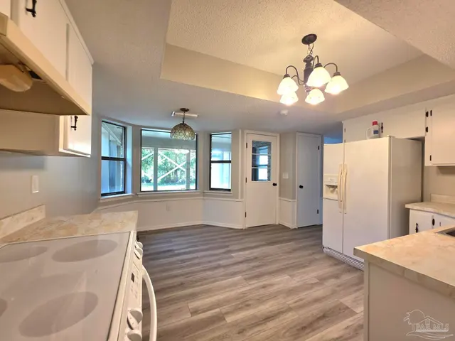 550 Riola Pl property photo