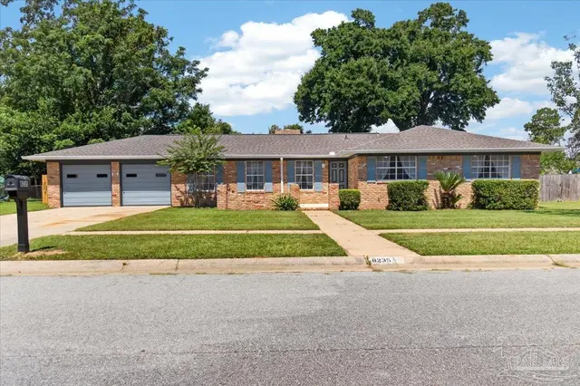 8235 Fordham Dr property photo
