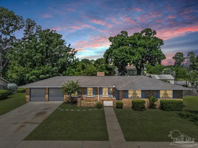 8235 Fordham Dr, Pensacola FL 32514 exterior