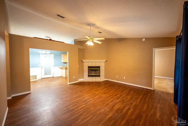 7472 Johnson Rd, Milton FL 32583 exterior