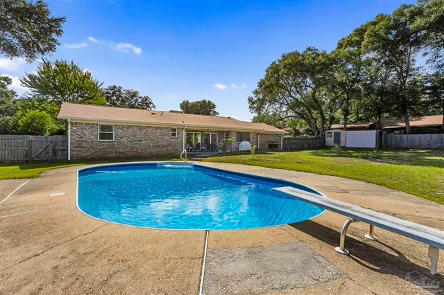 130 Ingalls Dr property photo