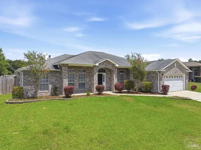 7043 Season Dr, Milton FL 32570 exterior