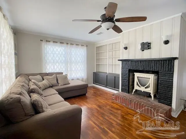 828 Gordon Ave property photo