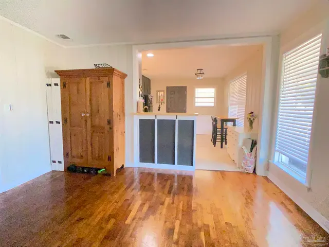 828 Gordon Ave property photo