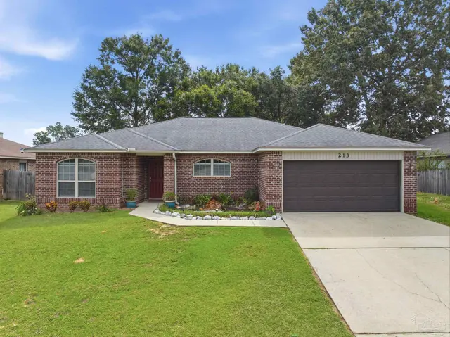 213 Millet Cir, Cantonment FL 32533 exterior