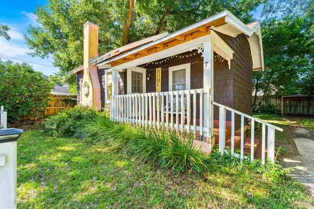 7 Broadmoor Ln, Pensacola FL 32507 exterior