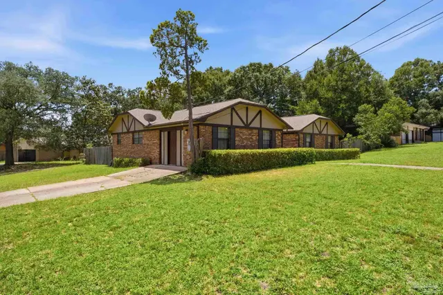 6230 Starhill Dr property photo
