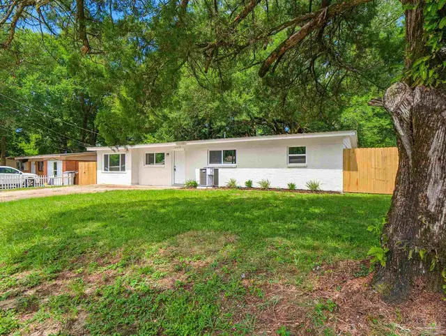 6019 Judy Dr, Milton FL 32570 exterior