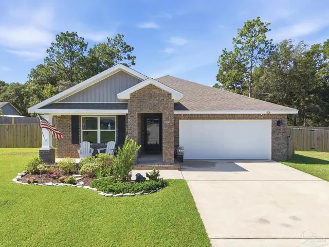 5126 Gaineswood Dr, Milton FL 32583 exterior