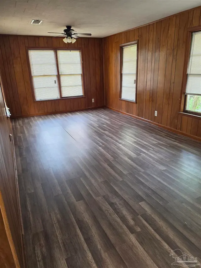 1116 R St property photo