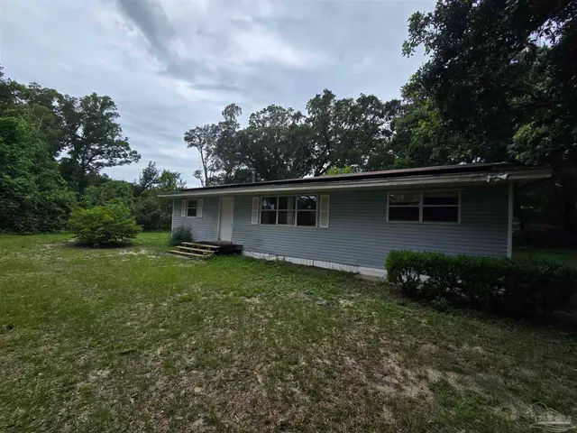4045 Audubon Dr, Pensacola FL 32504 exterior