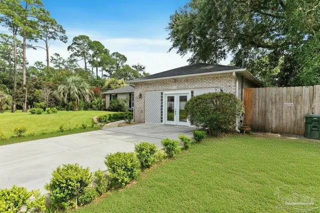 13129 Seratine Dr property photo