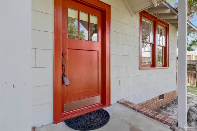 300 2nd St property photo