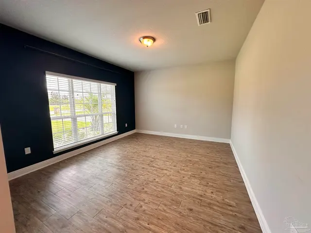 4193 Cambridge Way property photo