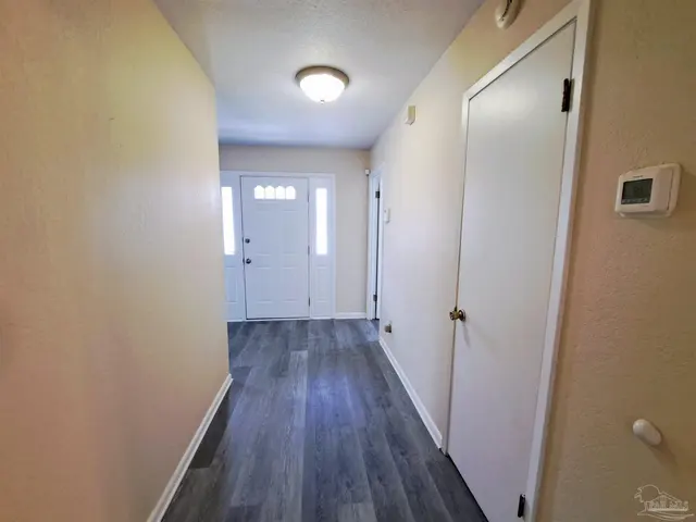 7819 Hearthstone Cir property photo