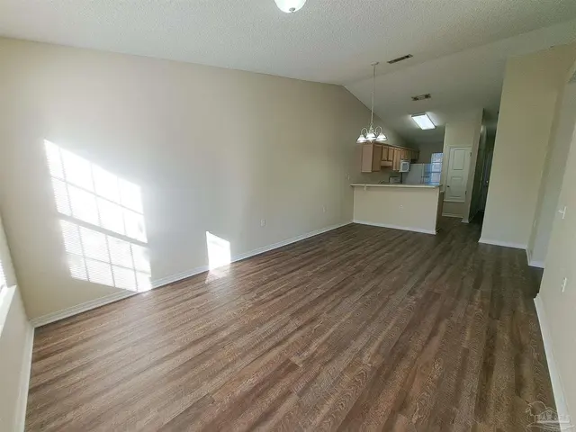 8069 Stonebrook Dr property photo