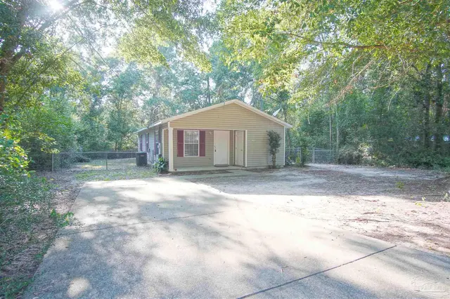 4121 Woodfin Cir property photo